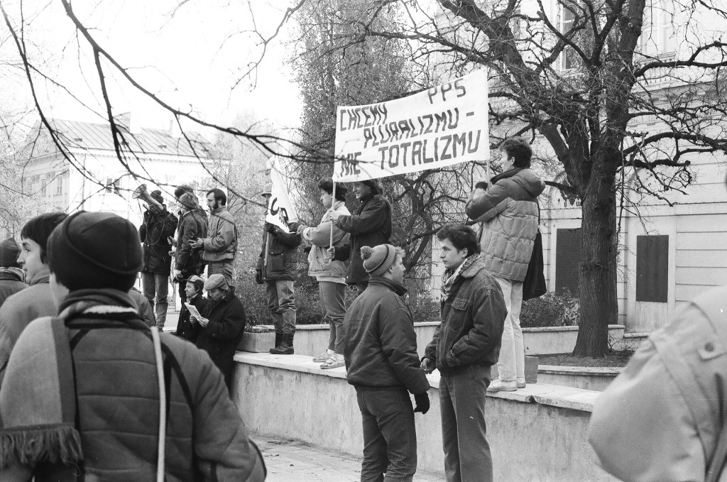 Cezary Miżejewski z Piotrem Ikonowiczem. Zdjęcie ze zbiorów Mirosława Mikulskiego